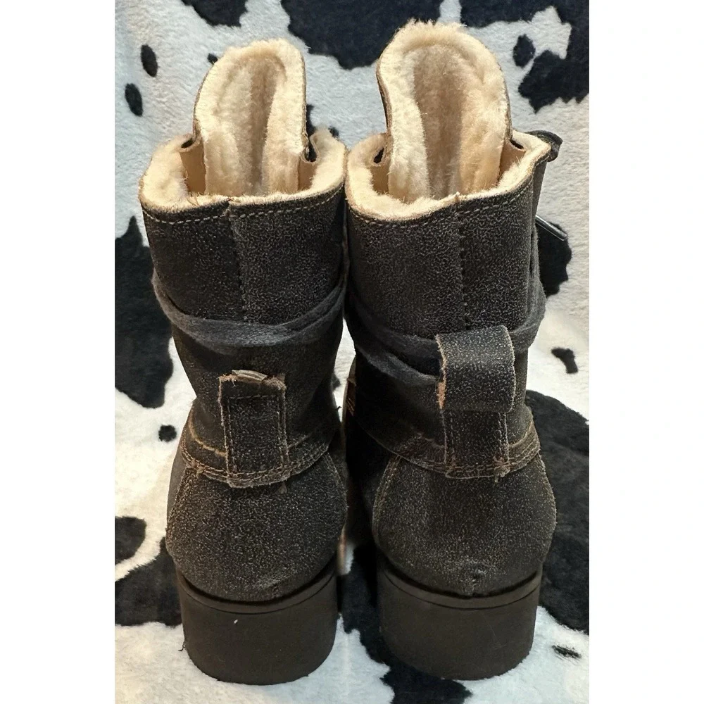 Bearpaw Women's Krista WIDE‎ Wedge Boots Size 10 - Chesnut Distressed